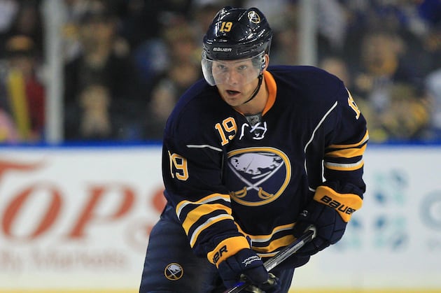 Sabres C Hodgson Breaks Hand in Minors