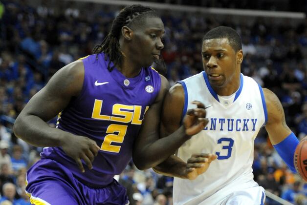 LSU Beats Cal-Santa Barbara 77-63 in Johnny Jones' Coaching Debut