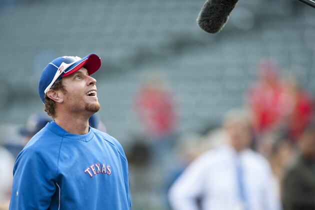 Josh Hamilton: Injury-Prone Slugger Won't Land Massive Payday This Winter