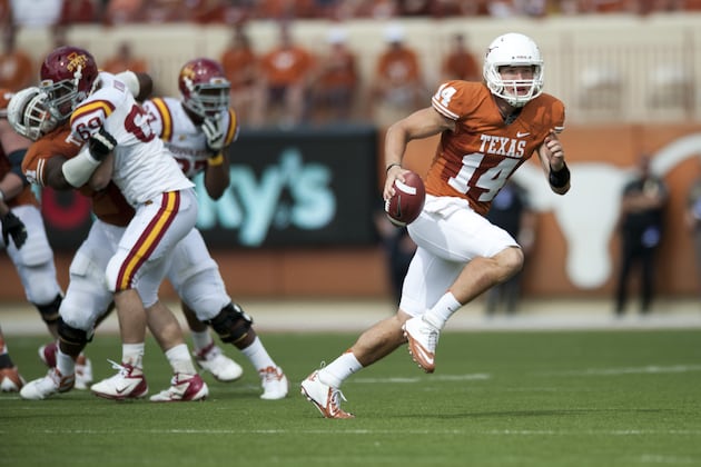 Ash Throws 2 TDs as No. 17 Texas Rolls to Win