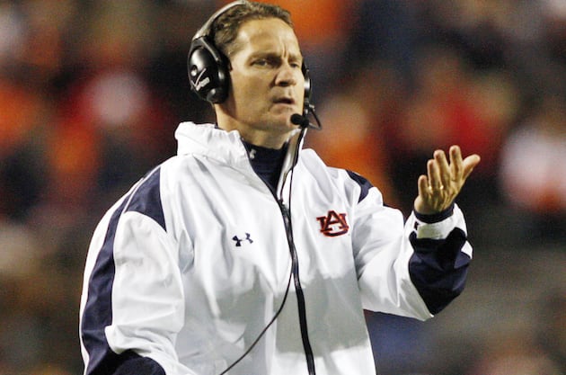 Auburn's Gene Chizik Says He Hasn't Lost Team as Tigers Fall to 2-8 (video)