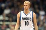T-Wolves' Swingman to Undergo Knee Surgery