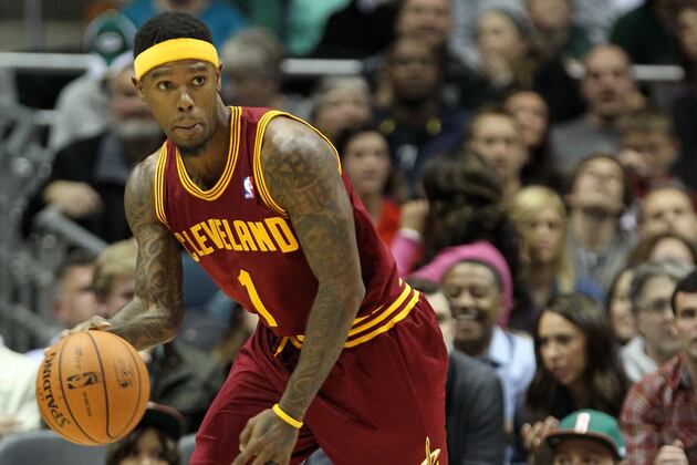 Daniel Gibson Carrying Cavs Bench with Great Start