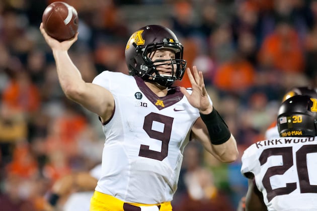 Breaking Down the Tape from the Gophers' Victory over Illinois