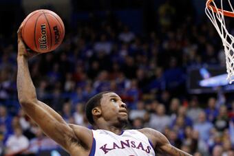 Robinson_dunk1_11302011_crop_north