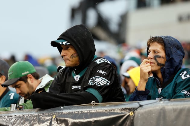 Former Eagle Joe Sutton Dies at 88