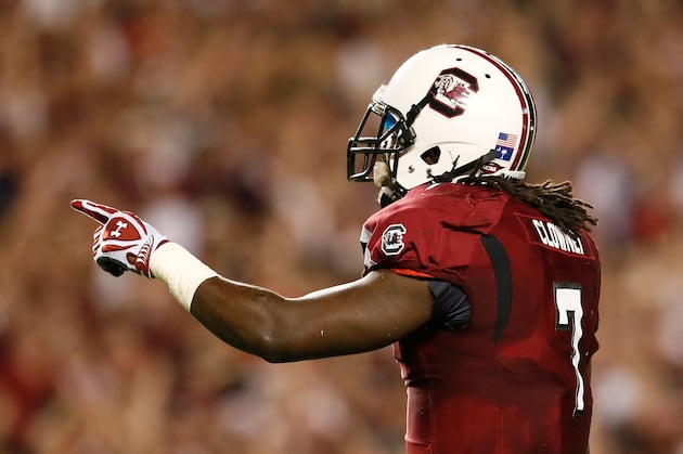 Clowney, Shaw Playing with Lingering Foot Injuries