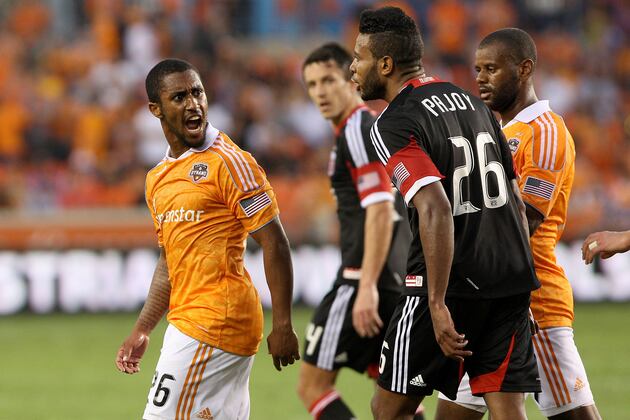 PRO Admits Blown Call, Quakes Sign Pair to New Deals