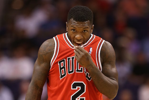 (VIDEO) Nate Robinson Goes Under Sebastian Telfair's Legs