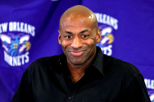 Hornets Sign Dell Demps to Extension