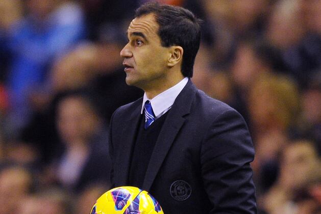 Martinez Accuses Suarez of Stamp