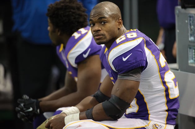 Vikings Going Easy on Adrian Peterson, Who Still Isn't 100%
