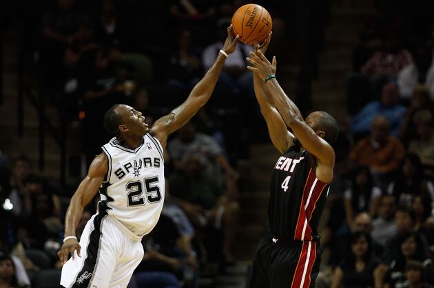 Anderson Shocked to Be Back in Silver and Black