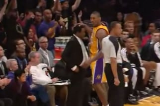 Metta World Peace Rubs Nets Coach Avery Johnson's Head After Hitting a Three