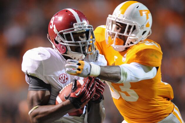 Derrick Ansley Sees NFL Future for Freshman LaDarrell McNeil