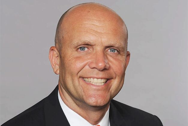 Dolphins' Dee on Super Bowl Bid: 'We Need a Wow Factor'
