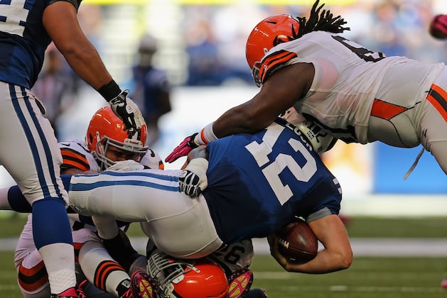 Cleveland Looks to Continue Strengthened Pass Rush Against Steelers