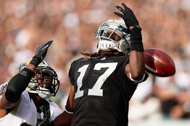 Raiders' Moore, Palmer Try to Connect