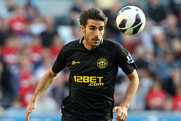 Wigan 3-2 Reading: Gomez Hat Trick
