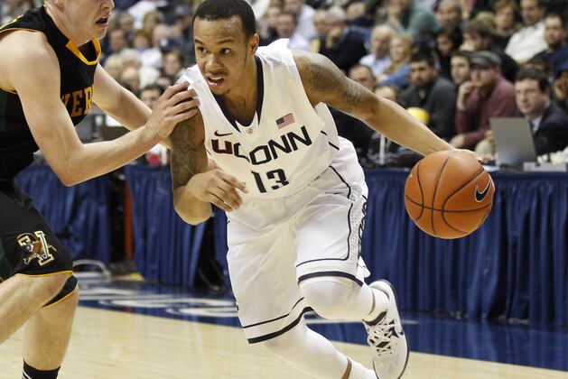No. 21 UConn 73, Stony Brook 62