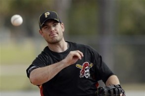 Jeff-clement-pirates_crop_north