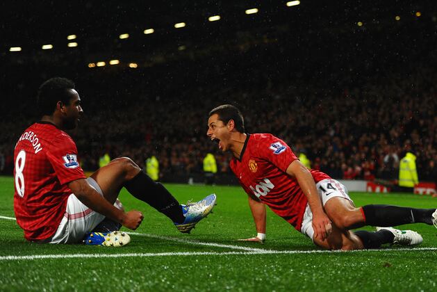 Manchester United Tease QPR and Frustrate Sir Alex Ferguson but Top the EPL