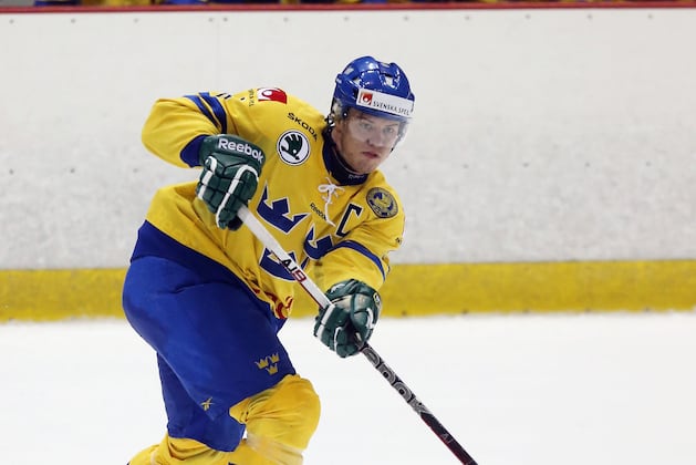Report: Klefbom, Oilers 2011 First Rounder, out for Year