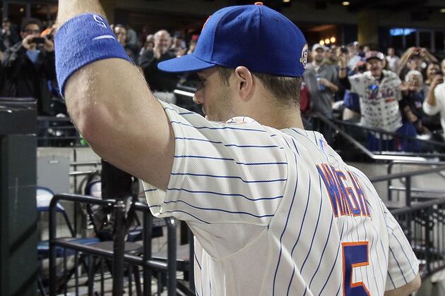 Mets Take Risks with Contract Stalemates