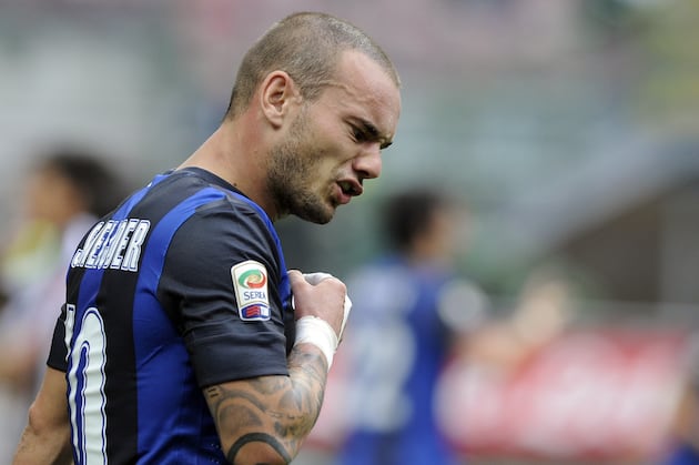 AC Milan in Bid to Beat Manchester United to Wesley Sneijder's Signature