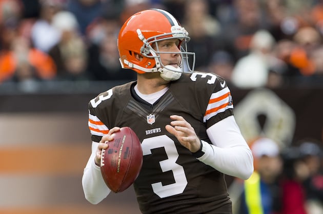 Brandon Weeden Reports to Browns Facility, but Concussion Could Sideline Him