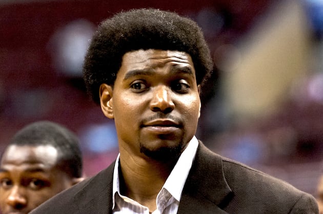 Andrew Bynum Involved in Lawsuit Surrounding Drugs, Guns, Racism with Neighbors