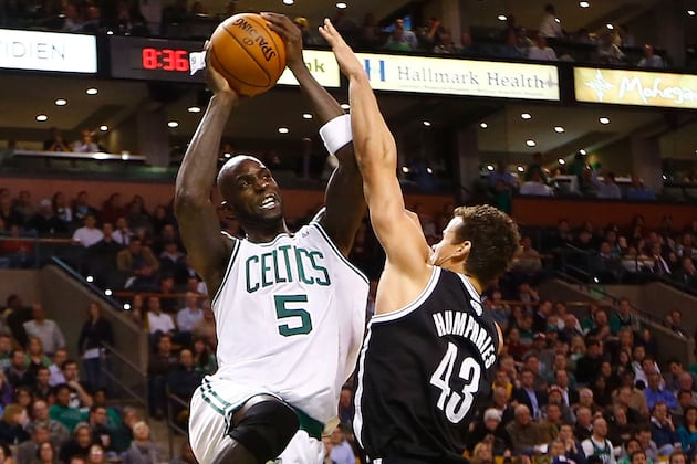 Garnett on M&M: Humphries 'Out of Control'