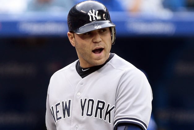 Pirates Agree to Sign Catcher Russell Martin