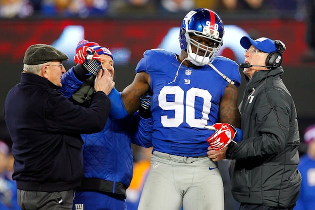 Giants Safety Phillips Doubtful with Knee Injury