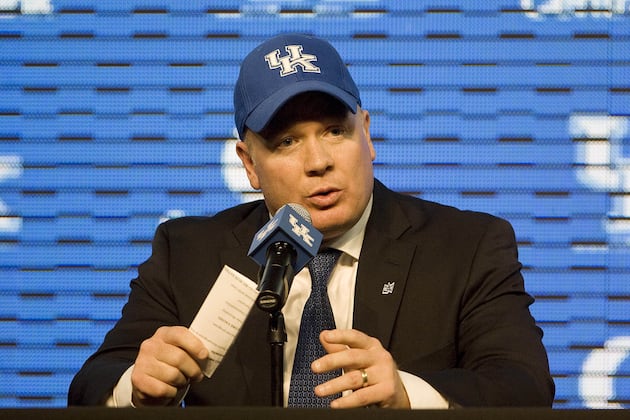 Stoops Promises Kentucky Will Have an Exciting Offense