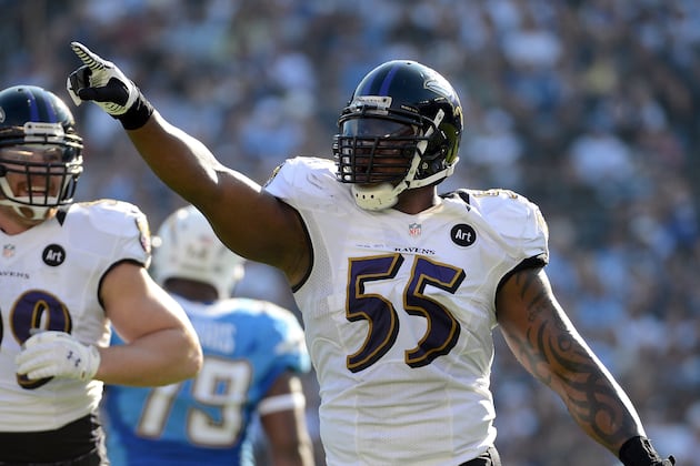 Terrell Suggs Leaves the Game in Pain