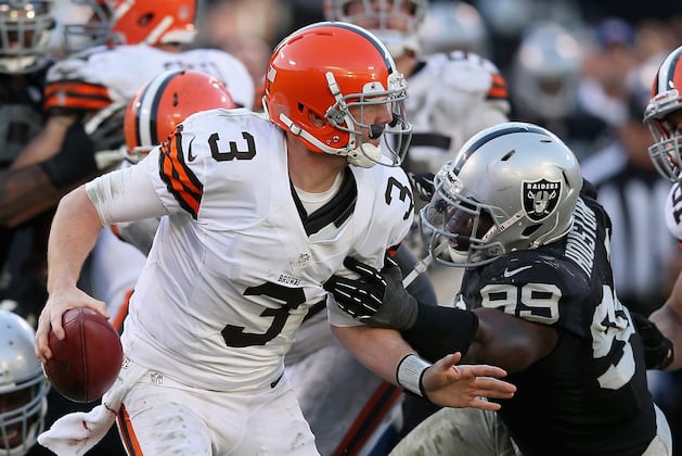 Browns Top Raiders, Snap 12-Game Road Skid