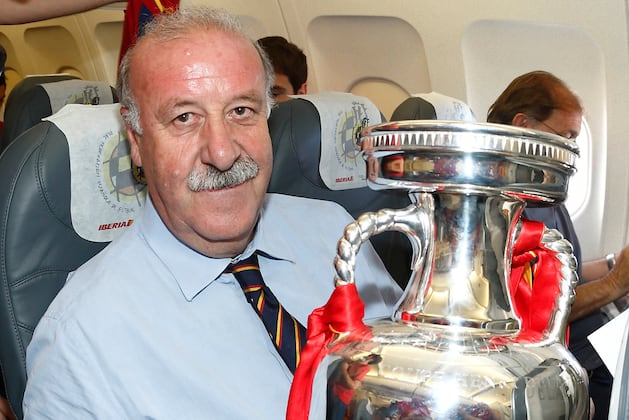 Pique Believes Del Bosque Should Be Named Best Manager