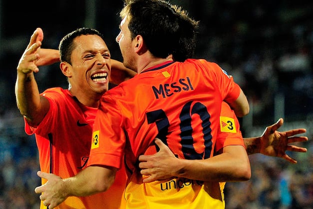 Adriano Keen to Help Messi