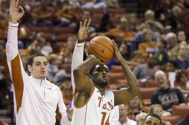 Lewis' Outside Touch Powers Longhorns