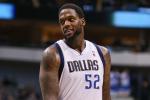Eddy Curry Signs in China
