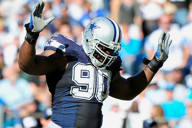 Ratliff Back at a Healthy-Looking Cowboys Practice