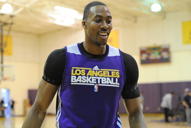 D'Antoni Defends Howard Amid Free Throw Struggles