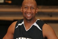 1oldcollegebasketballplayer2_crop_north