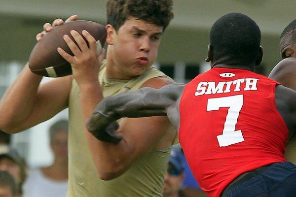 Henry Receives Quick Call from Bielema