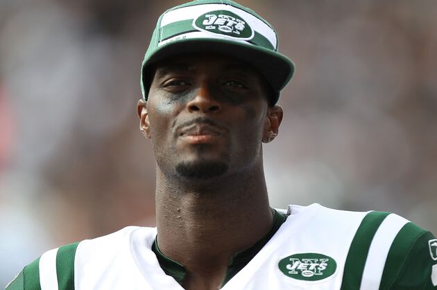 NFL Players: Three-Quarters Own Guns