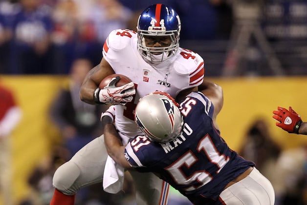 Arian Foster Tips Cap to Jerod Mayo