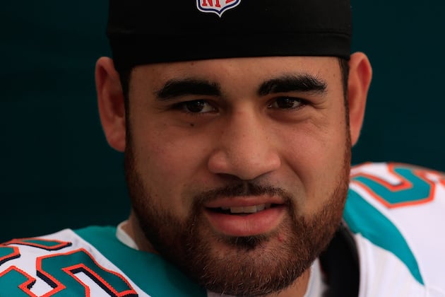 Dolphins Linebacker Koa Misi Sidelined by Ankle Injury