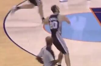 Video: Ginobili's Sweet Pass to Splitter