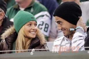 Hayden-and-scotty__opt_crop_north